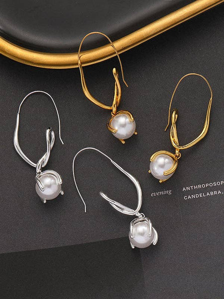 Geometric Drop Earrings: GOLD