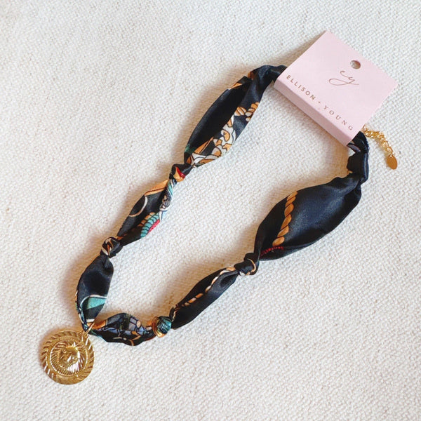 Luxe Print Medallion Pendant Scarf Necklace: Black