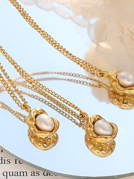 Zakai Non-Tarnish Natural Pearl Round Necklace: Yellow Gold