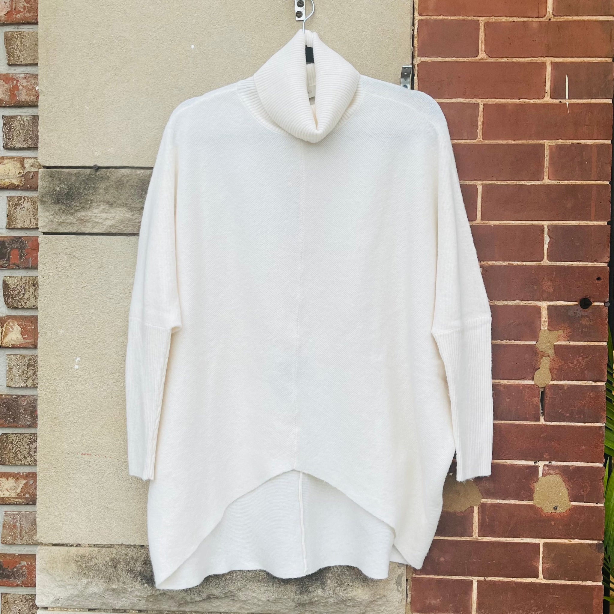 High Low tunic off white