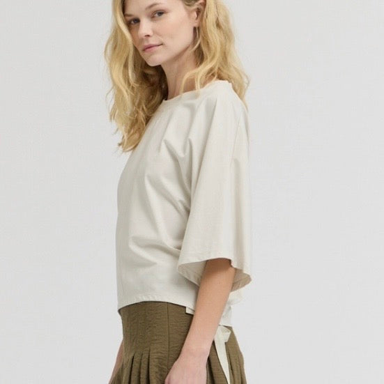Side Scrunch Tee