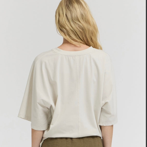 Side Scrunch Tee
