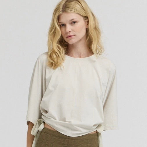 Side Scrunch Tee
