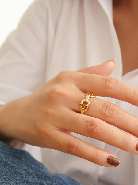 Brooklyn 18K Gold Stack Braided Non-Tarnish Ring: Yellow Gold / 7